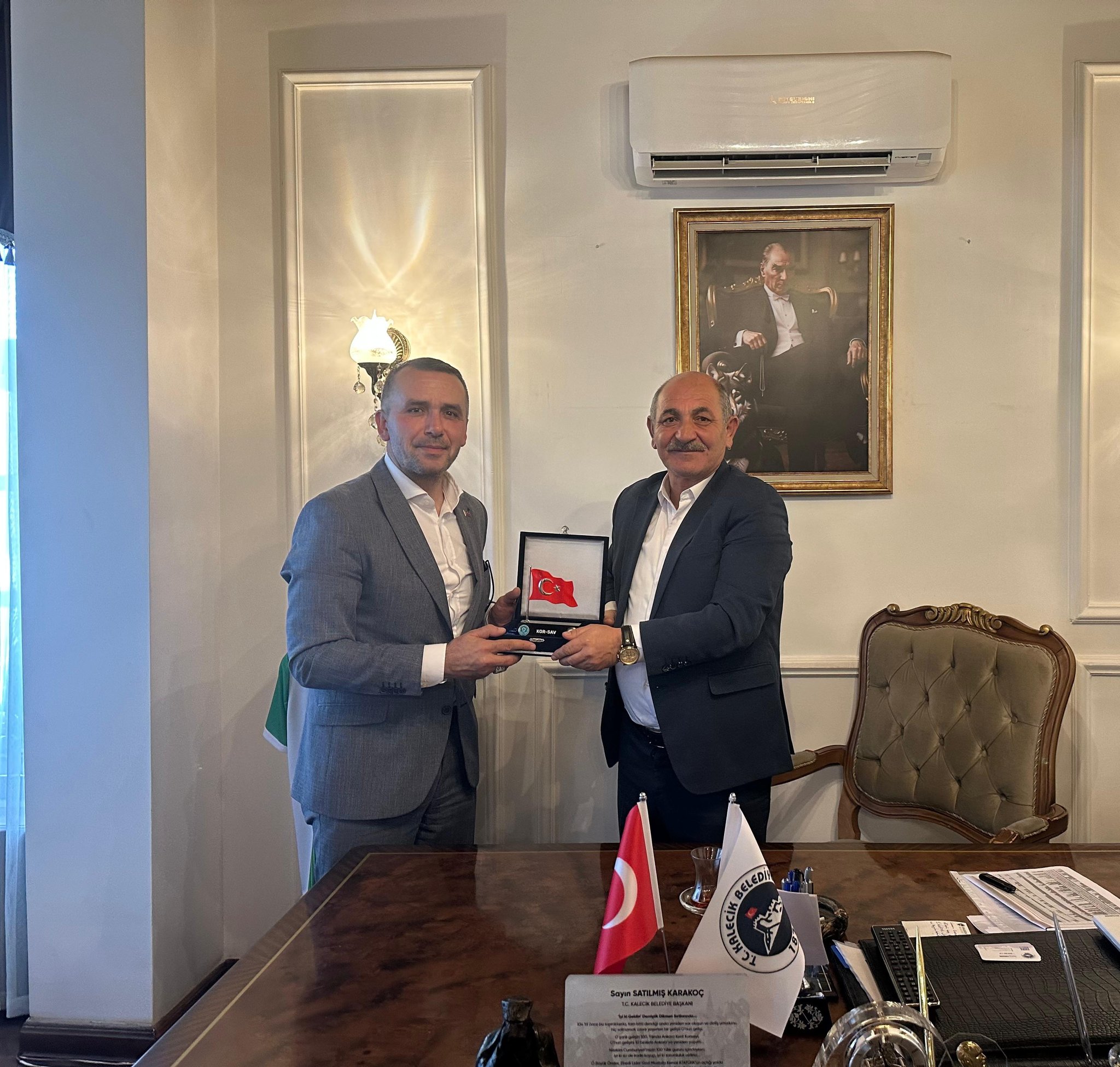 Genel Başkanımız Kalkan, Kalecik Belediye Başkanı Karakoç'u Makamında Ziyaret Etti